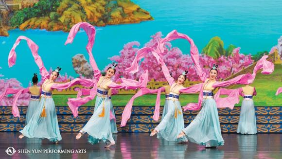 Shen Yun Performing Arts at San Diego Civic Theatre